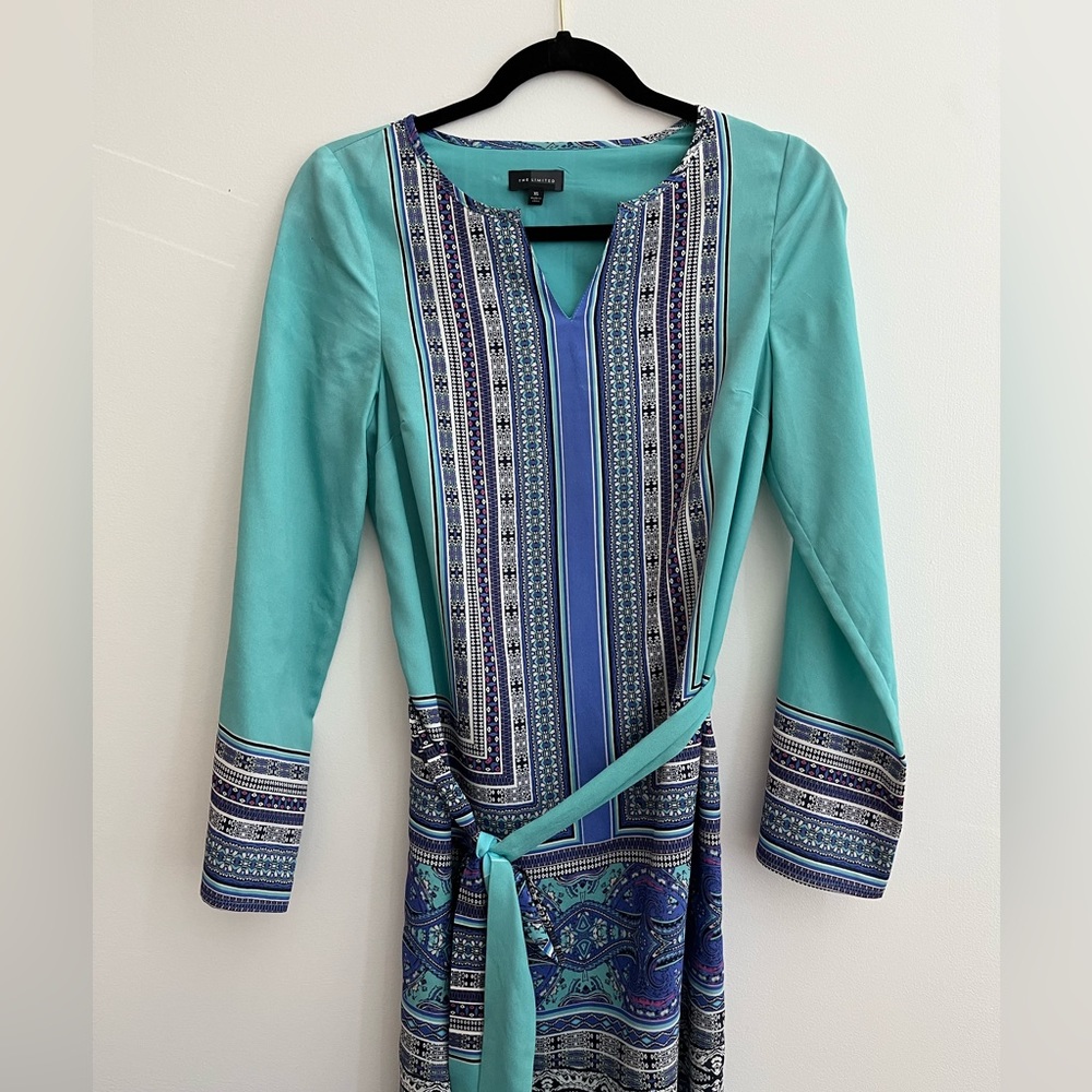 The Limited casual v-neck dress size XS